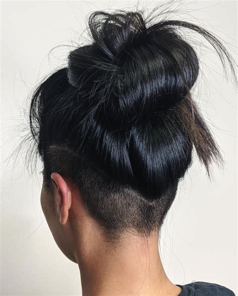 Long hair undercut women - 17 Aug 2021 ... UNDERCUT PROS & CONS ✂️ - Should you shave your hair? I shaved my hair about 18 months ago into a 360 undercut & boy has it been a fun time ...